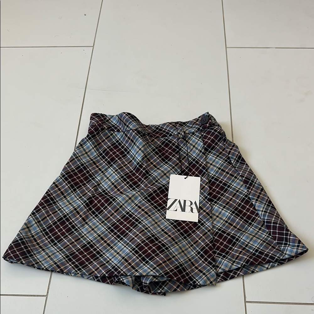Zara Blue and burgundy Checkered Skirt 10 NWT